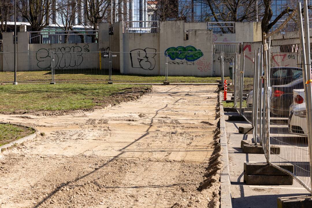 Darbai: Karaliaus Mindaugo prospekte ruošiamasi tvarkyti šilumos tinklus.