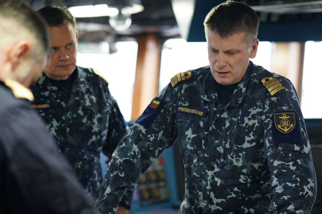 Permainos: flotilės admirolo G. Premenecko Lietuvos karinių jūrų pajėgų vado kadencija baigsis šią vasarą, jį pakeis toks pat patyręs jo kolega.