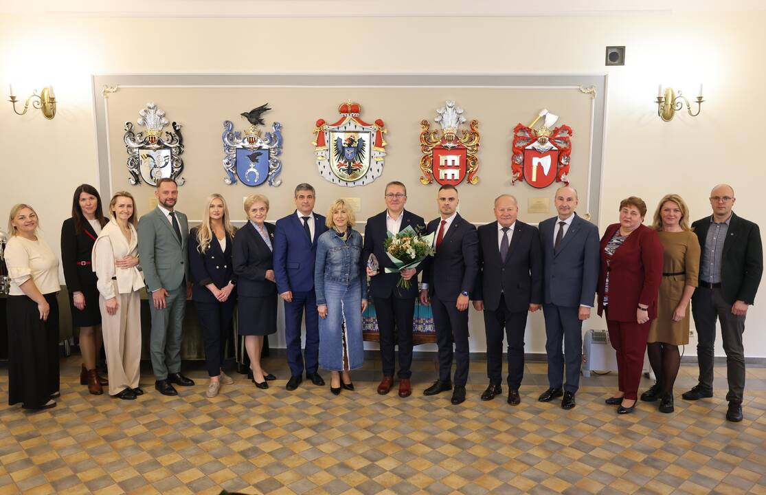 Nariai: LKA šiuo metu vienija Birštono, Druskininkų, Neringos ir Palangos kurortus, Anykščių, Ignalinos, Trakų, Zarasų ir Kauno rajono kurortines teritorijas.