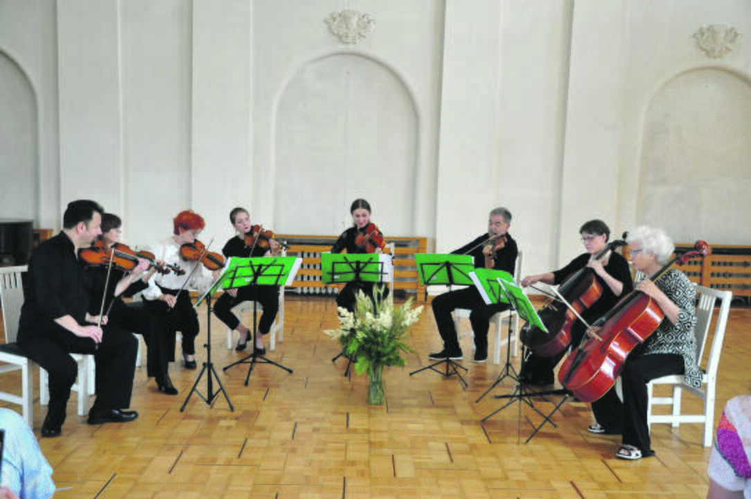 Įspūdžiai: J. Naujalio kamerinės muzikos kursų ir baigiamojo koncerto Kauno Arkivyskupijos konferencijų salėje akimirkos.