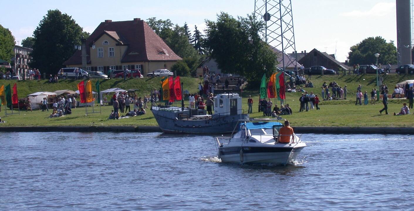 Vieta: laivyba Nemune, ypač prie Rusnės, yra pakankamai patraukli.