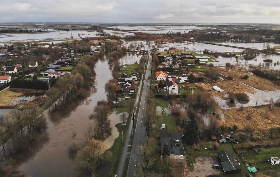 Realybė: Minijos upės potvynio mastai ties Priekule.