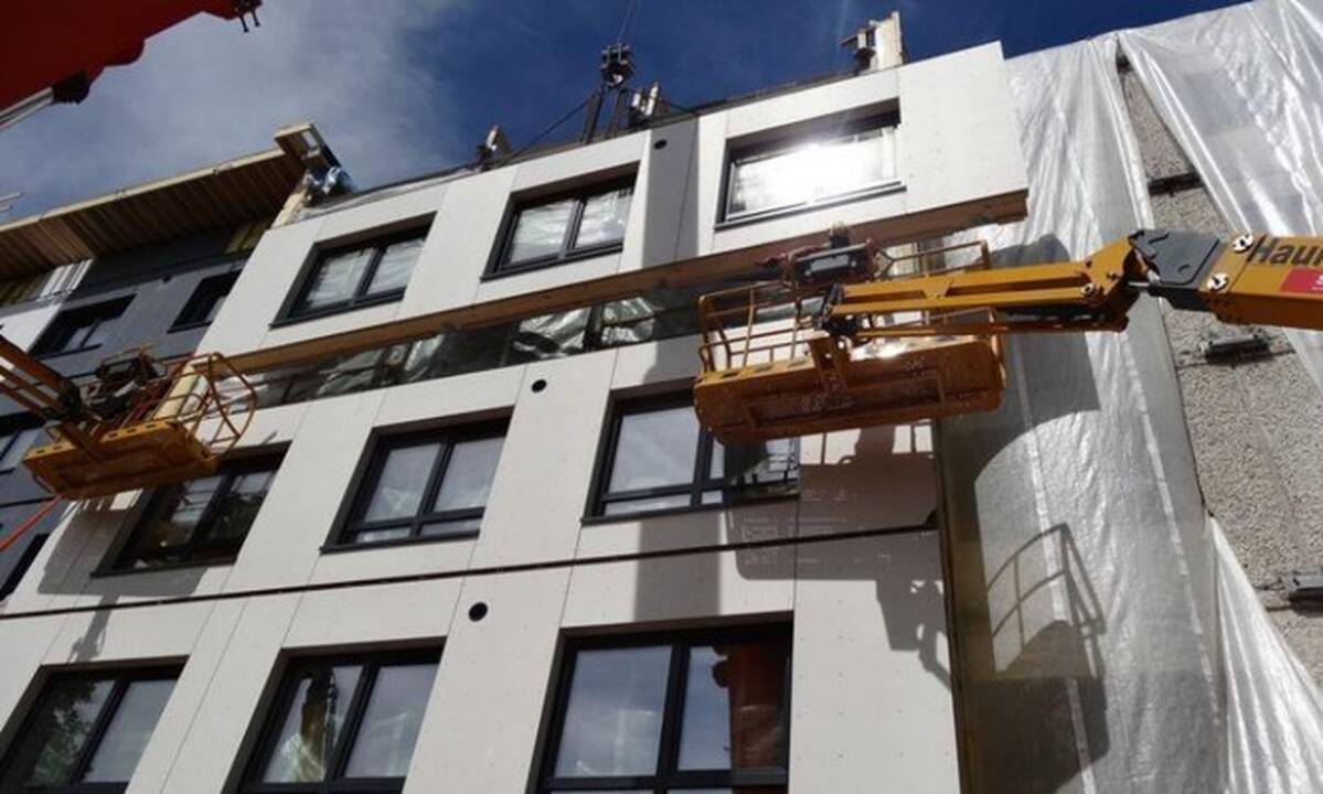 Situacija: kyla daug klausimų, kaip bus vykdoma renovacija, kas bus skydų gamintojai, ar jie bus atrenkami skaidriai, viešo konkurso būdu.