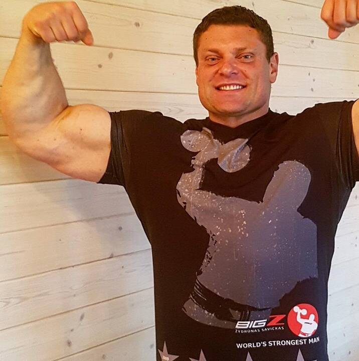 Ž. Savickas: mane dažnai kviečia padėti perkraustyti fortepijonus