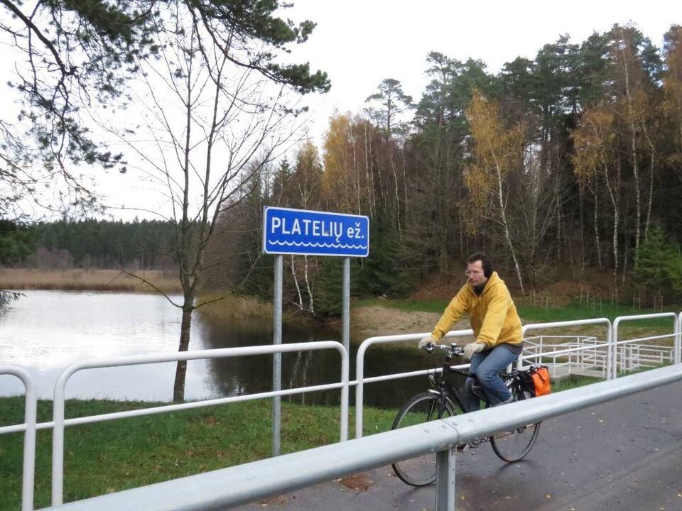 Naglio rezervato pažintinis takas