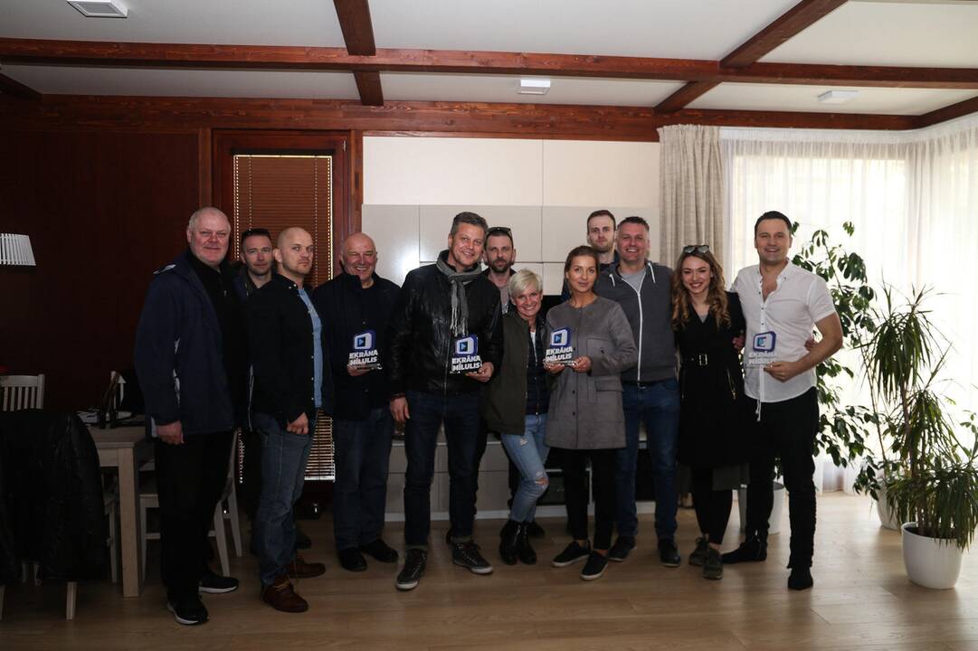„Moterys meluoja geriau“ triumfavo Latvijos televizijos apdovanojimuose