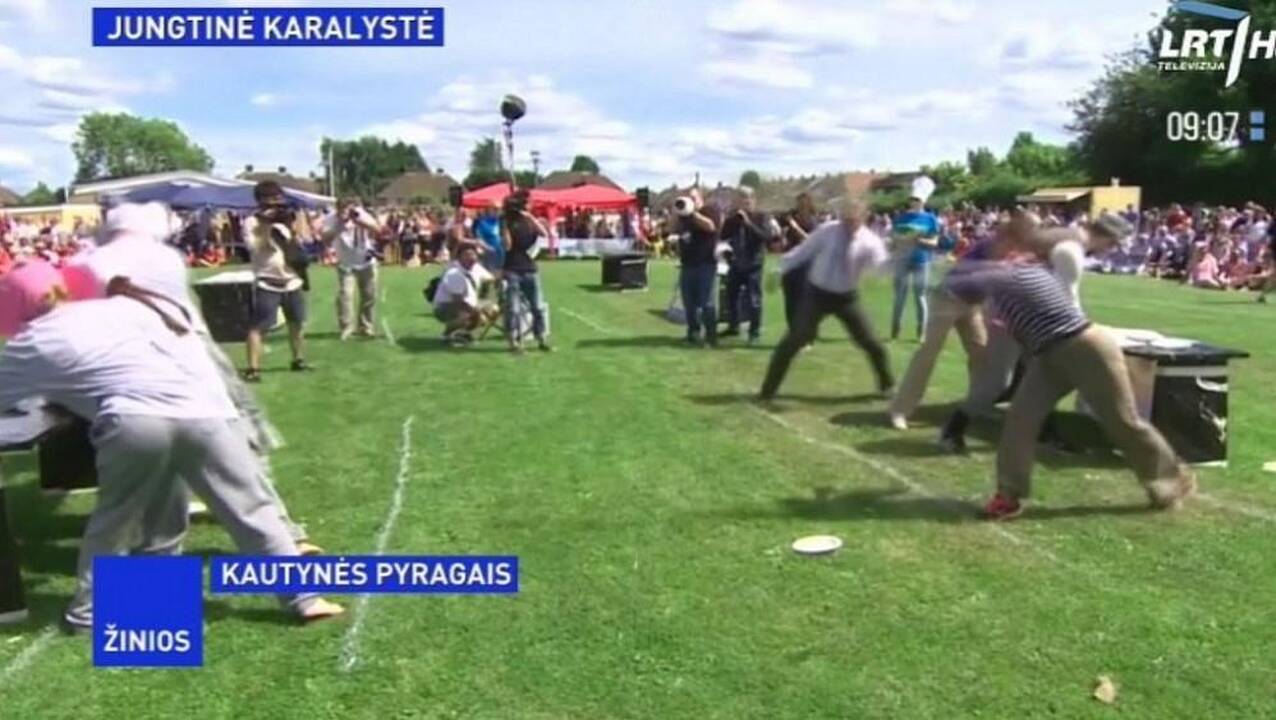 Jungtinėje Karalystėje vyko kautynės pyragais