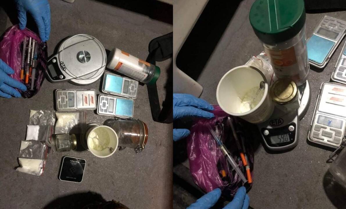 Dvigubas pareigūnų laimikis: įkliuvo ir ieškoti vagys, ir moteris su narkotikais