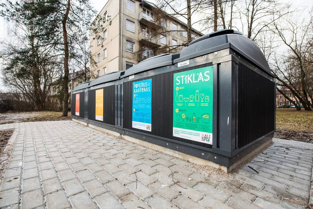 Planai: ilgainiui davikliai bus sumontuoti visuose Kauno pusiau požeminiuose atliekų konteineriuose