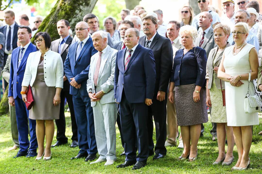 Valstybės gimtadienio šventė Raudondvaryje