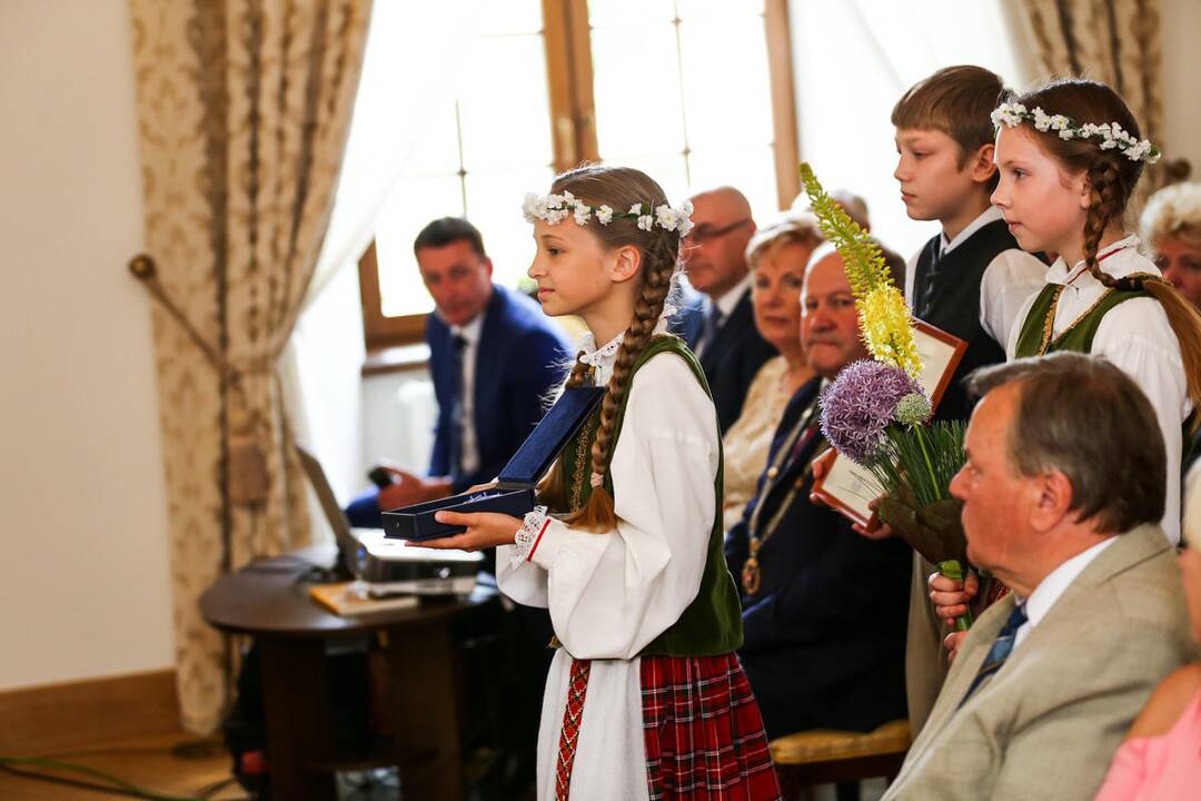 Valstybės gimtadienio šventė Raudondvaryje