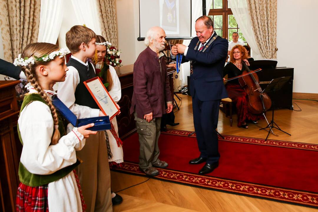Valstybės gimtadienio šventė Raudondvaryje