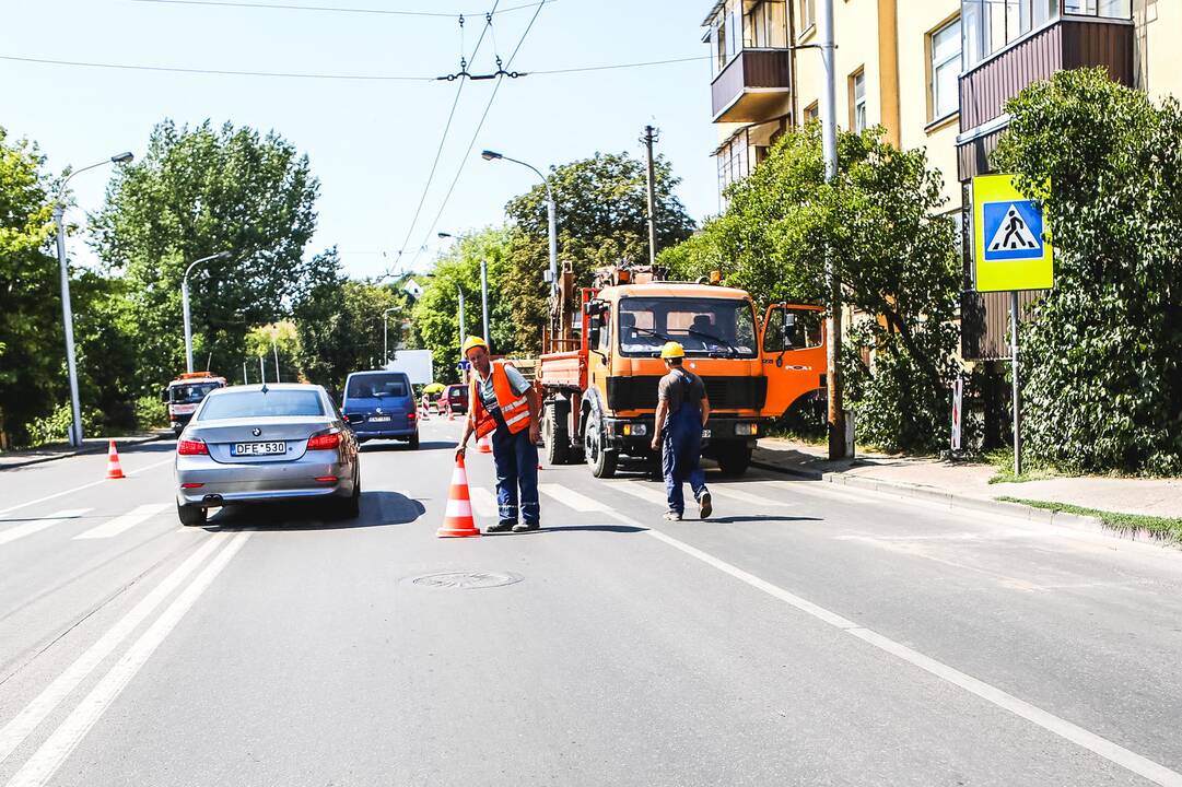 Alinantis karštis keičia darbo valandas