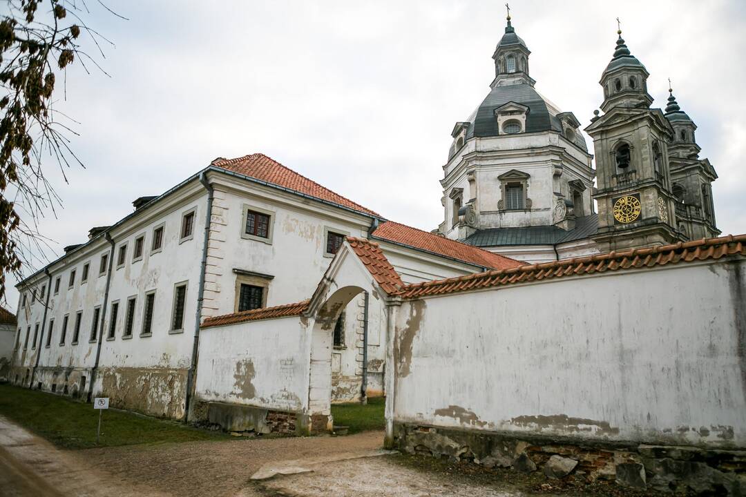 Knyga pravėrė langą į Pažaislio šedevrus