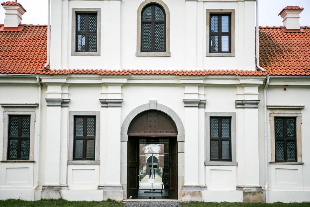Knyga pravėrė langą į Pažaislio šedevrus