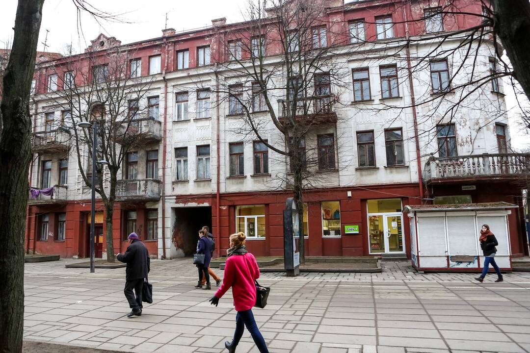 Legendinis namas atsisveikina su studentais