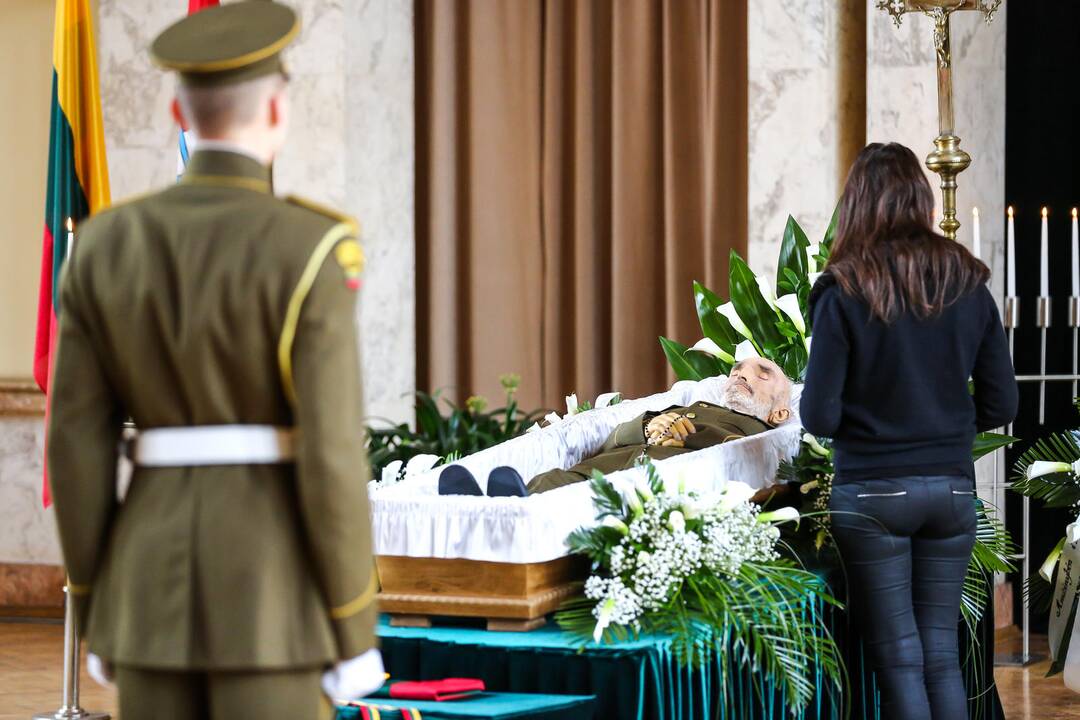 Atsisveikinimas su A. Patacku Kauno karininkų ramovėje