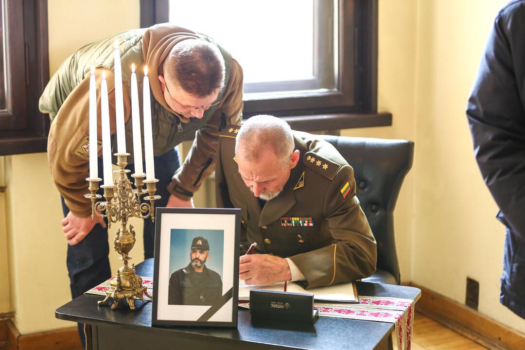 Atsisveikinimas su A. Patacku Kauno karininkų ramovėje