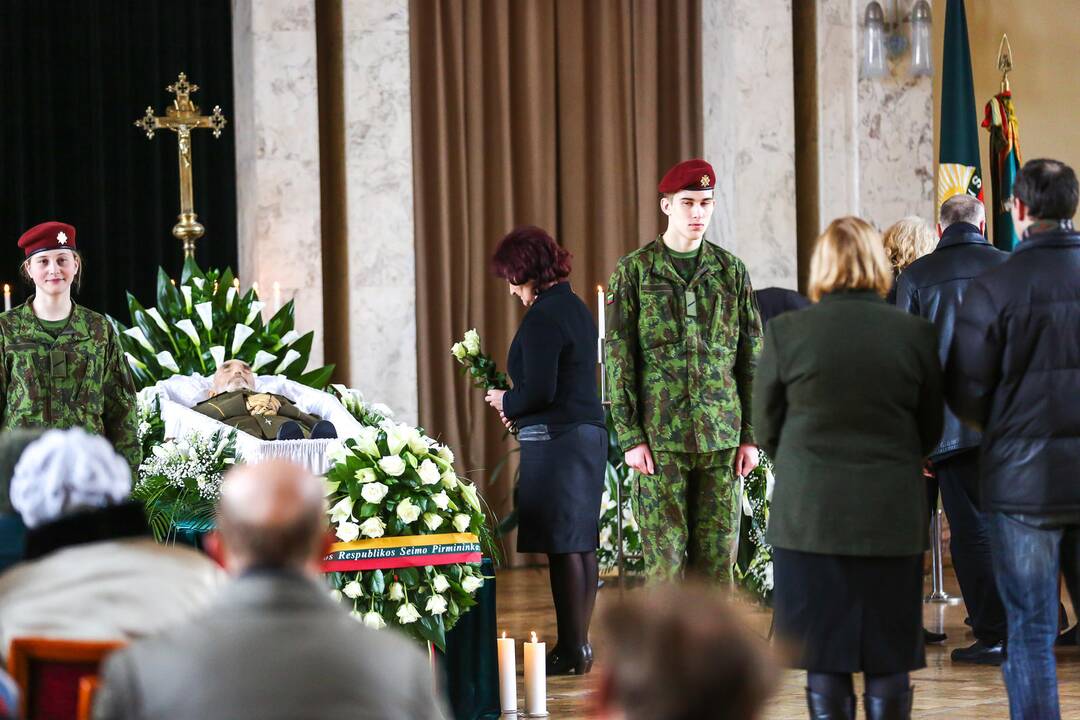 Atsisveikinimas su A. Patacku Kauno karininkų ramovėje