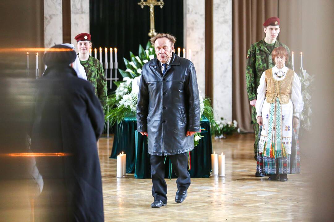 Atsisveikinimas su A. Patacku Kauno karininkų ramovėje