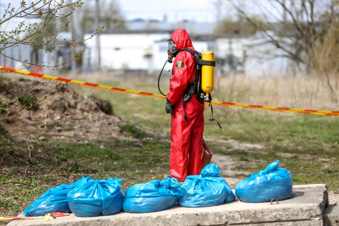 Aleksote rasta išsiliejusio gyvsidabrio