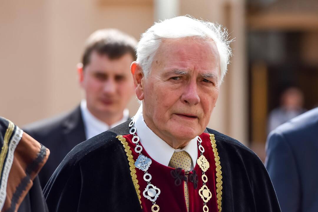 B. Komorowskiui suteiktas VDU Garbės daktaro vardas
