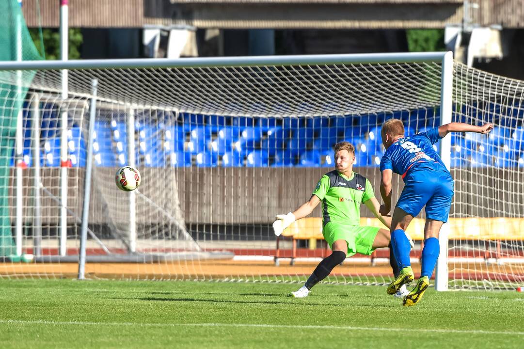 Futbolas: “Stumbras” – “Sūduva”