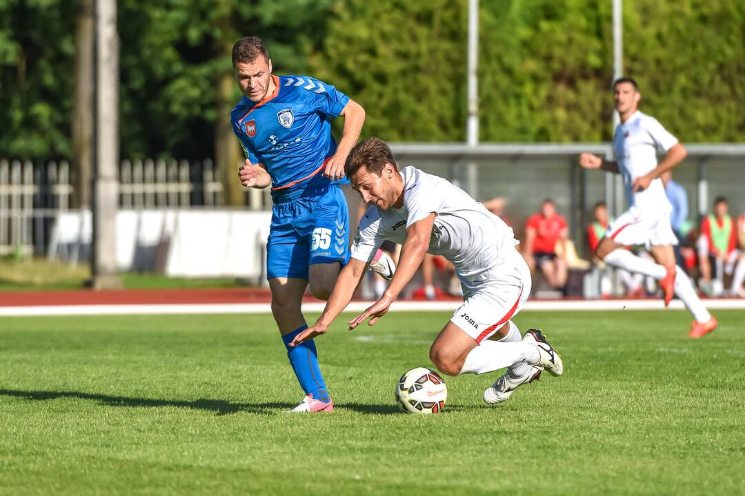 Futbolas: “Stumbras” – “Sūduva”