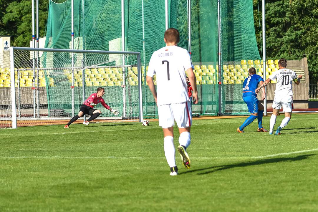 Futbolas: “Stumbras” – “Sūduva”
