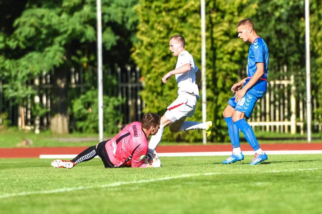 Futbolas: “Stumbras” – “Sūduva”