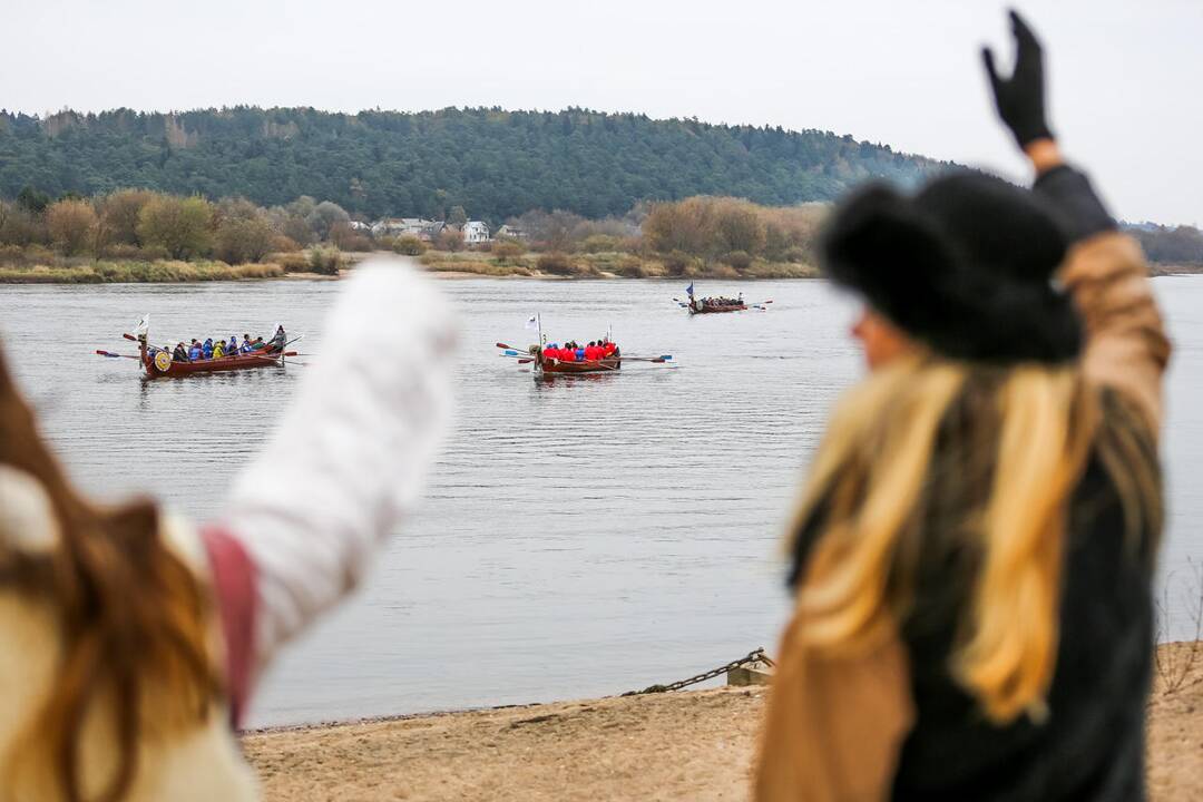 Vikingų laivai Zapyškyje
