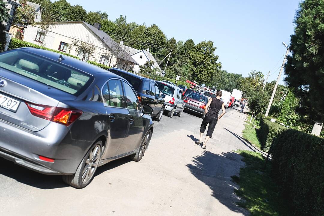 Ramučiuose per "Audi" ir vilkiko avariją sužeisti du žmonės