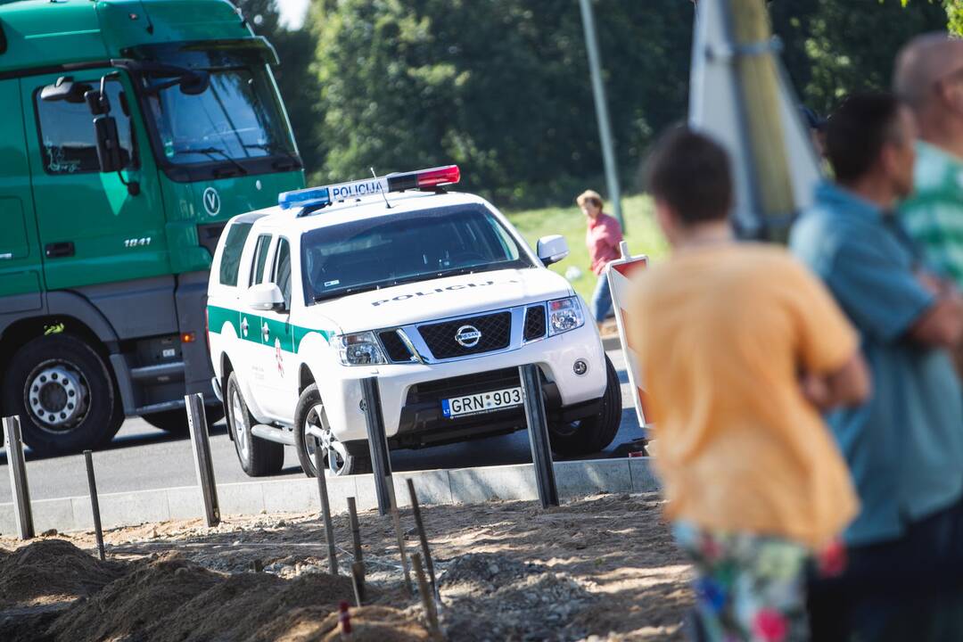 Ramučiuose per "Audi" ir vilkiko avariją sužeisti du žmonės