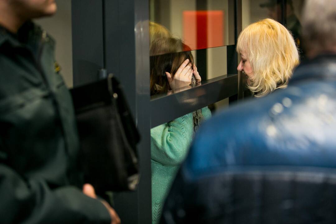 Du savo kūdikius nužudžiusi lietuvė išgirdo antrą nuosprendį