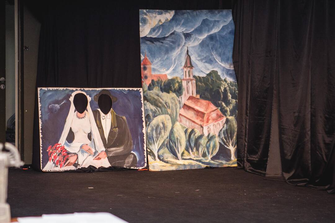 Uždaromas Kauno pantomimos ir plastikos teatras