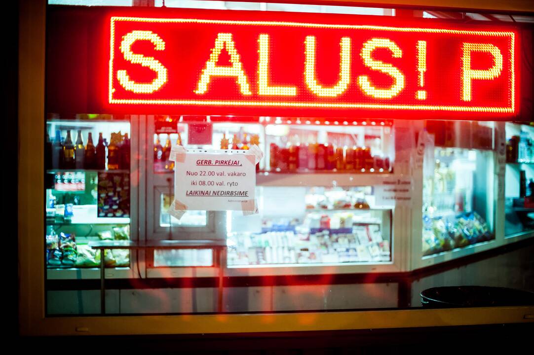 Netekę leidimo naktį prekiauti alkoholiu daugelis barų tuomet visai nebedirba
