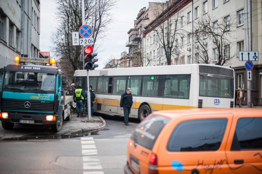 Avarija Kęstučio ir Mickevičiaus gatvių sankryžoje