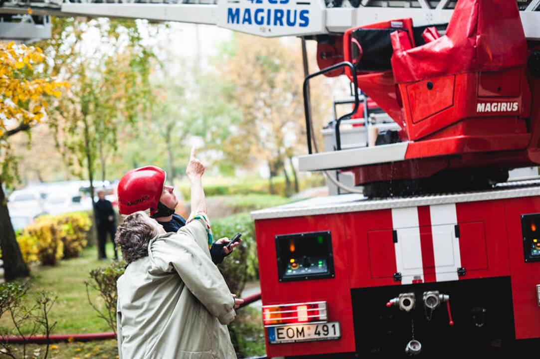 S. Žukausko gatvėje degė daugiabutis