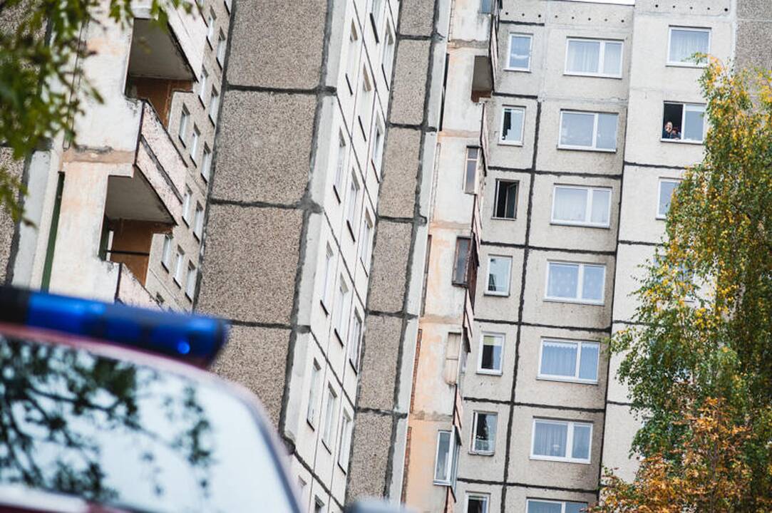 S. Žukausko gatvėje degė daugiabutis