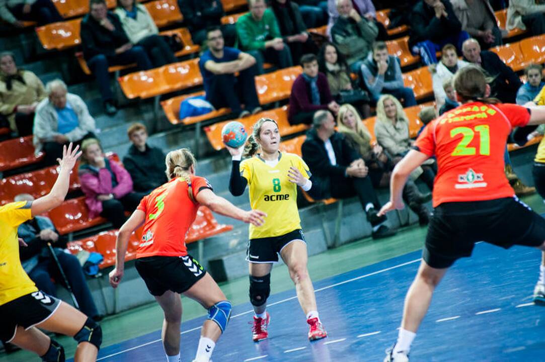 Europos taurės moterų rankinio varžybos ACME "Žalgiris" - HC "Karpatai"