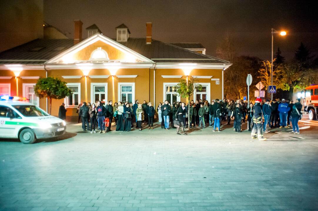 Penktadienio vakarą evakuotas Kauno "Akropolis"