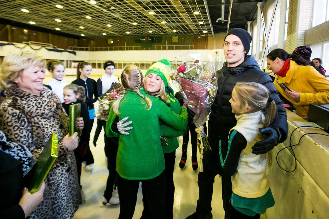 I. Tobias ir D. Stagniūnas Kaune treniravosi su jaunaisiais čiuožėjais
