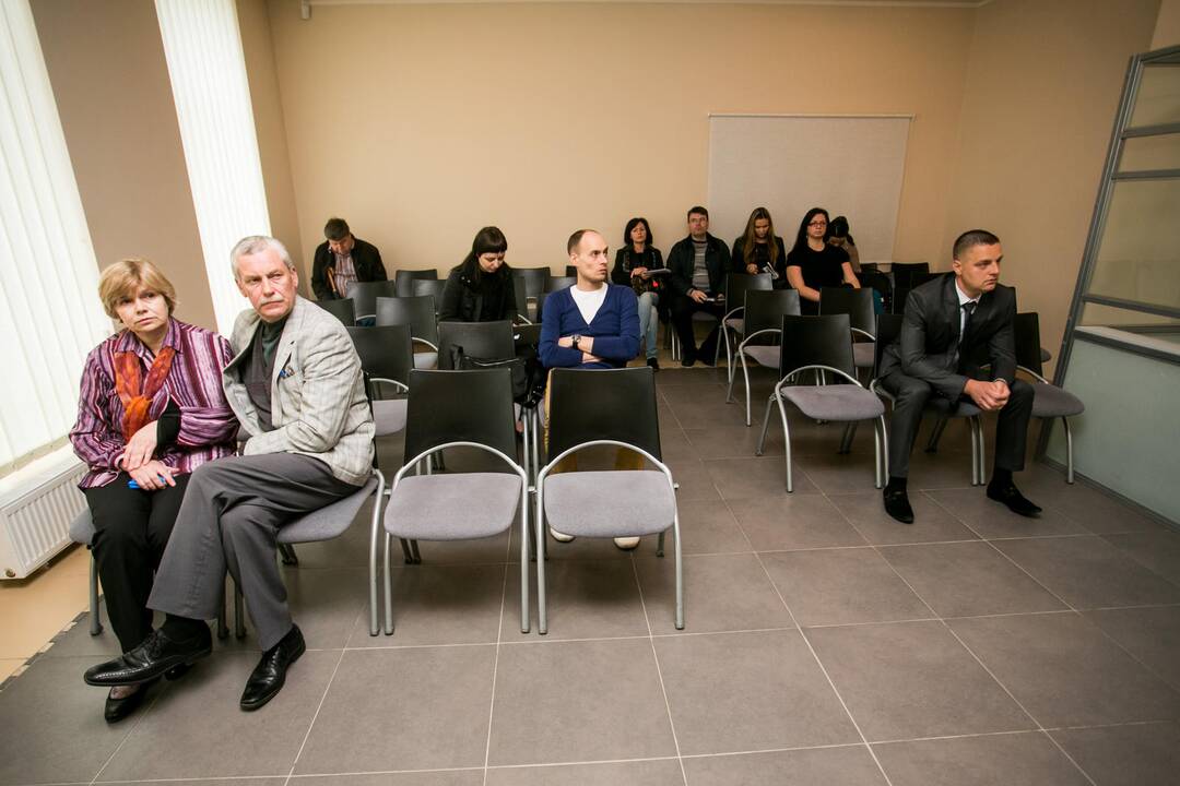 Slaugė dėl kūdikio mirties nuteista 4 metams nelaisvės