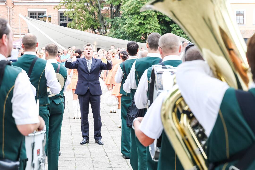 Kauno senamiestis sukasi šokių ritmu