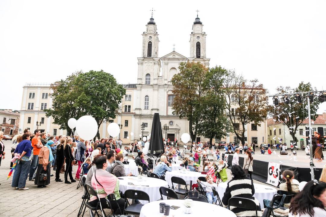 Kauno senamiestis sukasi šokių ritmu