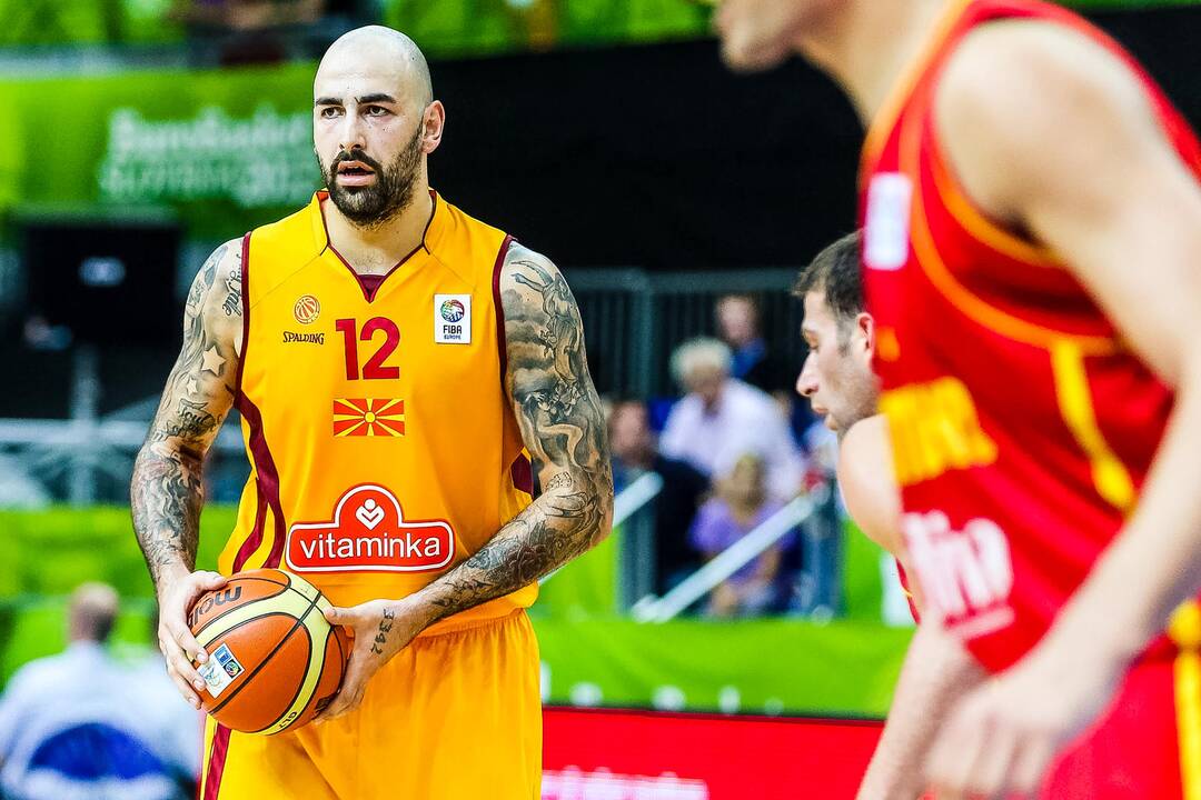 Kūno marginimo mados krepšinio aikštelėje