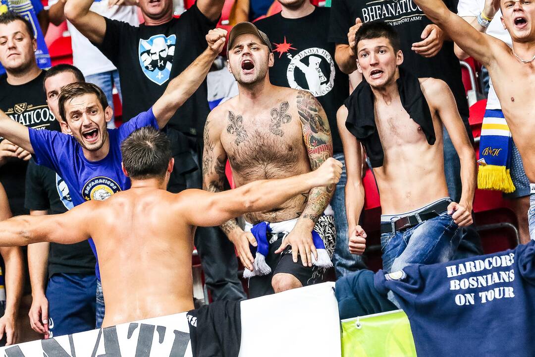Kūno marginimo mados krepšinio aikštelėje