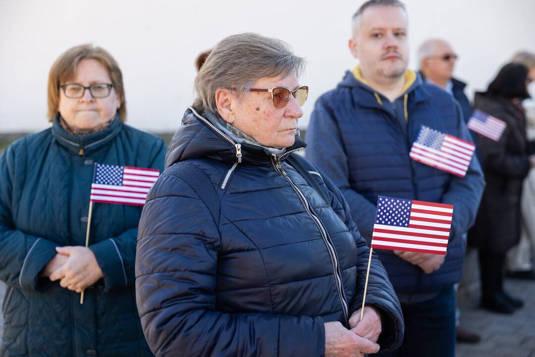 Pratybose žuvusių JAV karių pagerbimo ceremonija