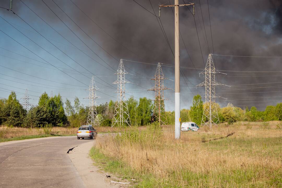 Gaisras atliekų tvarkymo gamykloje „Energesman“