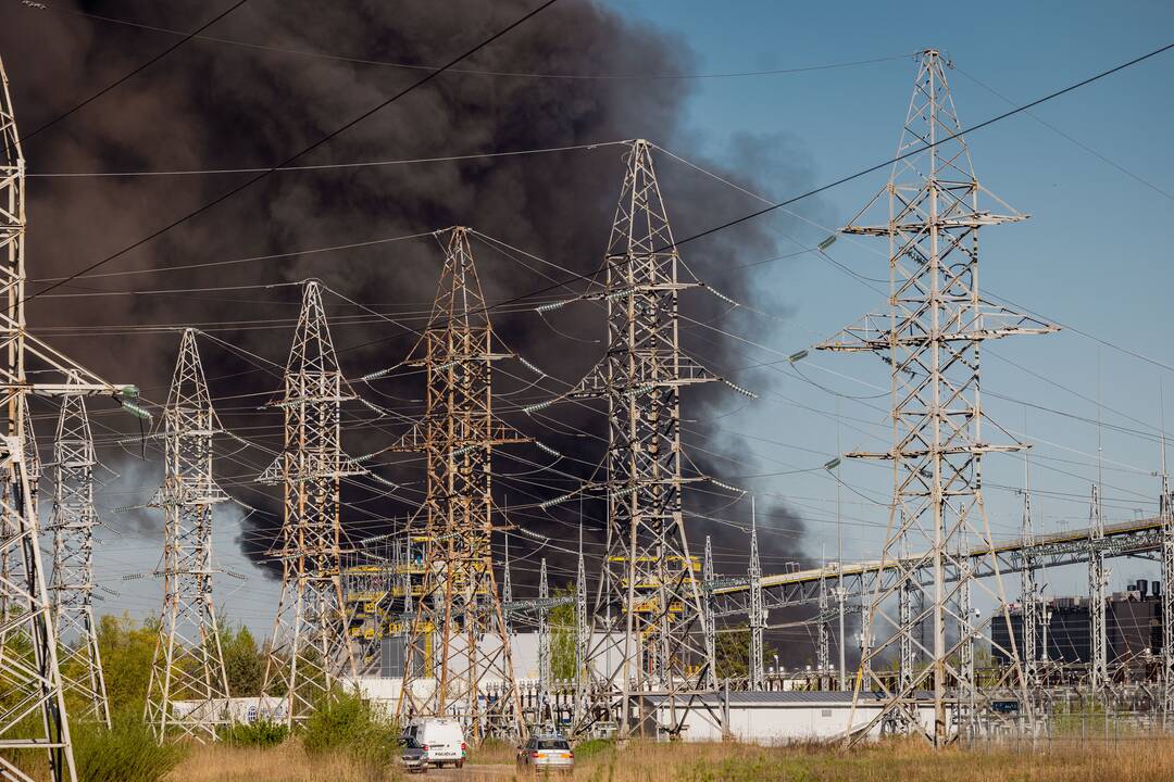 Gaisras atliekų tvarkymo gamykloje „Energesman“